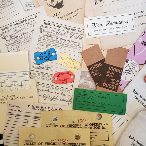 200+ piece vintage ephemera, junk journal supplies etc. - Picture 3 of 12